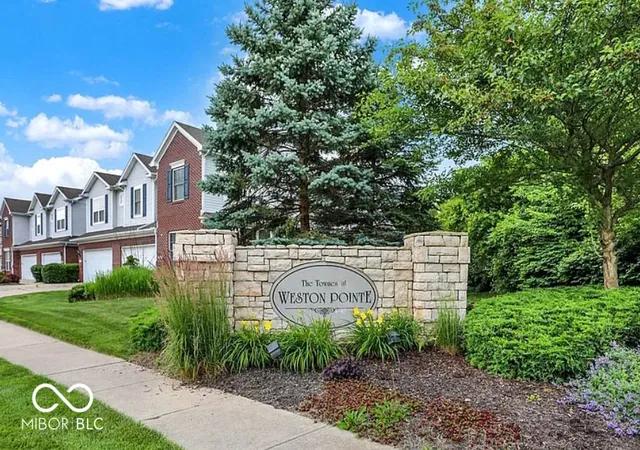 Photo 3 of Condo for sale at 10903 Perry Pear Dr, Zionsville, IN 46077 | MLS# 22107828 | Listing updated on 2026-09-16