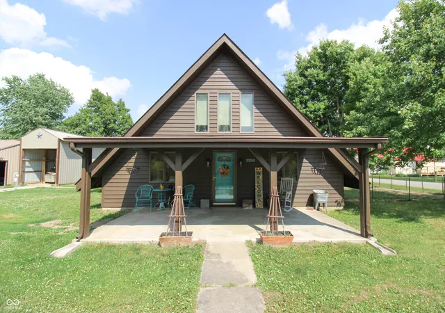 1st image of 2295 S Poplar St, Vallonia, IN 47281 | MLS# 22107838
