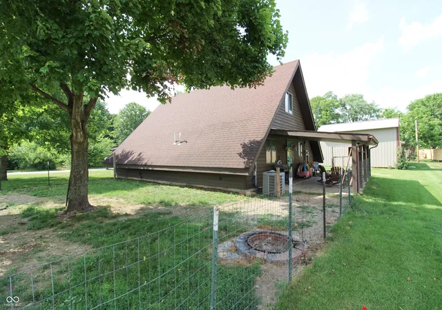 15th image of 2295 S Poplar St, Vallonia, IN 47281 | MLS# 22107838