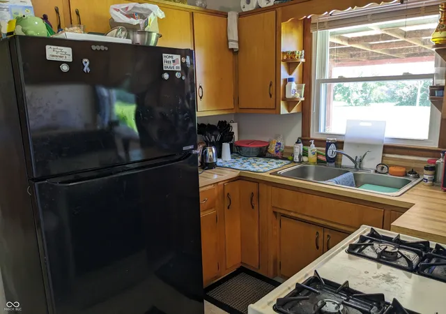 3rd image of 216 E 49Th St, Anderson, IN 46013 | MLS# 22107860