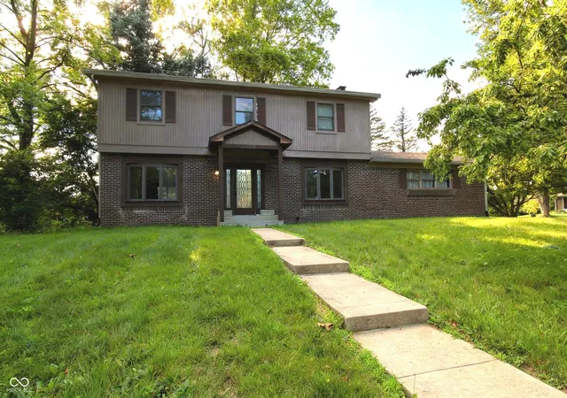 Photo 2 of Single family home for sale at 650 Rayham Ct, Indianapolis, IN 46234 | MLS# 22107863 | Listing updated on 2026-09-04