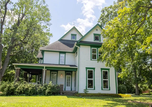 2nd image of 5545 W 46th St, Indianapolis, IN 46254 | MLS# 22107875