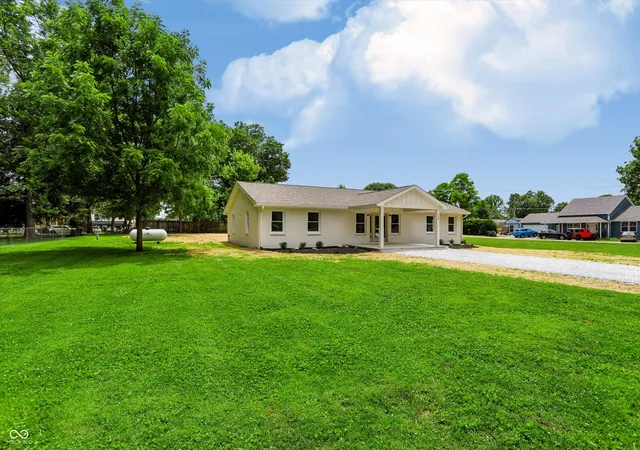 4th image of 109 W Johnson St, Fairland, IN 46126 | MLS# 22107879