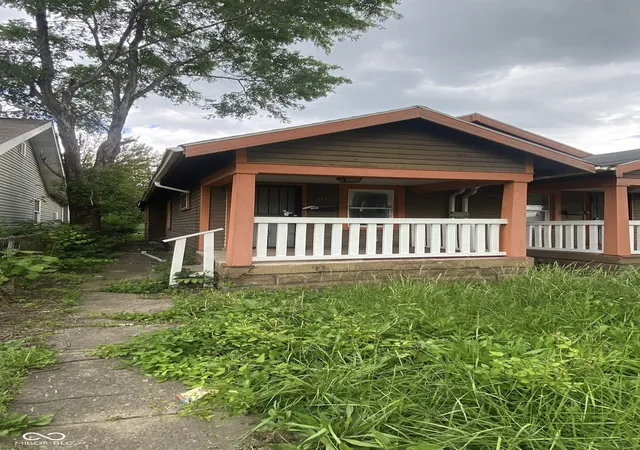 3rd image of 909 N Ewing St, Indianapolis, IN 46201 | MLS# 22107881
