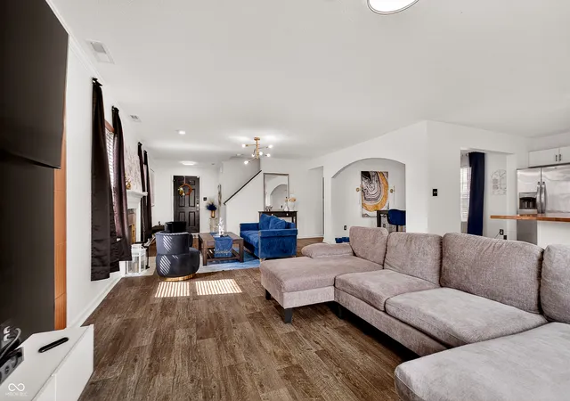 4th image of 8120 Wildwood Farms Dr, Indianapolis, IN 46239 | MLS# 22107888