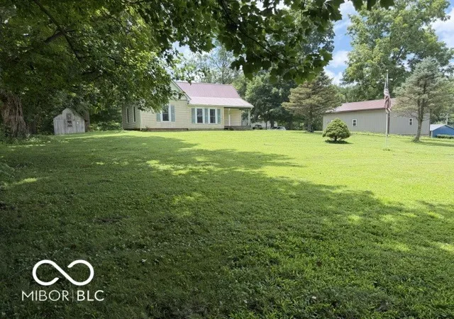 Photo 4 of Sale Pending at 219 E Church St, Bloomingdale, IN 47832 | MLS# 22107898 | Listing updated on 2026-09-07