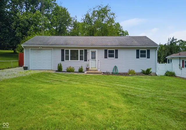 Homes for sale in Connersville, IN | 2903 N Eby Dr, Connersville, IN 47331 | MLS# 22107904