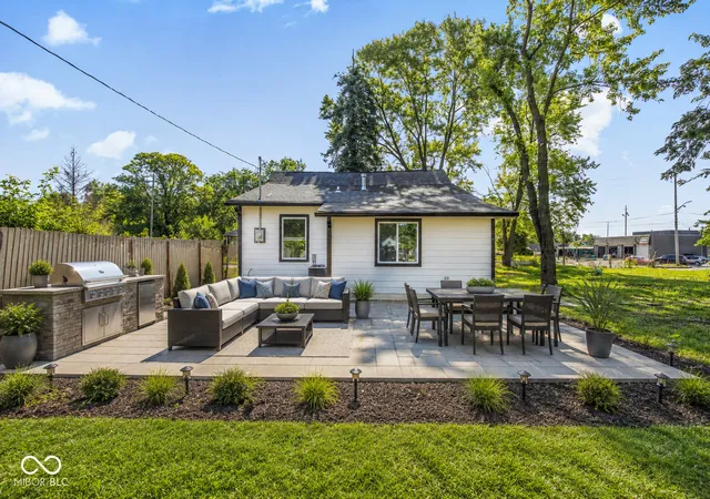 2nd image of 2710 N Sherman Dr, Indianapolis, IN 46218 | MLS# 22107927