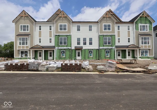 2nd image of 5700 Boynton Dr, Noblesville, IN 46062 | MLS# 22107950