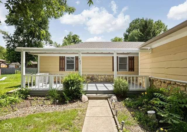 Photo 3 of Single family home for sale at 721 Pioneer Dr, Indianapolis, IN 46217 | MLS# 22107963 | Listing updated on 2026-09-21