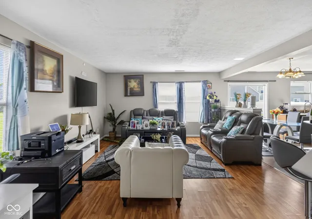 Photo 2 of Single family home for sale at 4407 Bellchime Dr, Indianapolis, IN 46235 | MLS# 22107966 | Listing updated on 2026-08-04