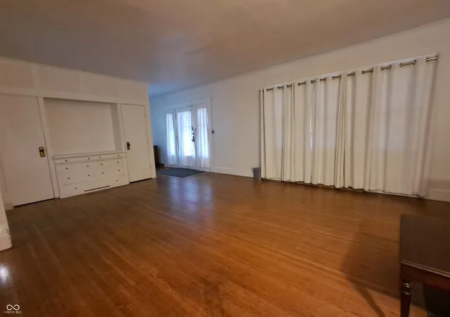 Photo 4 of Single family home for sale at 617 E 37th Street, Indianapolis, IN 46205 | MLS# 22107985 | Listing updated on 2026-10-27