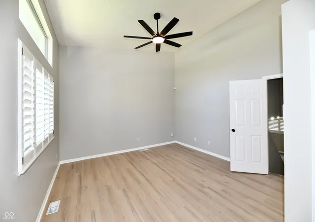 Photo 2 of Single family home for sale at 6637 Sunbury Dr, Indianapolis, IN 46241 | MLS# 22108034 | Listing updated on 2026-07-24