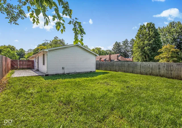 36th image of 4630 N Richardt Ave, Indianapolis, IN 46226 | MLS# 22108036