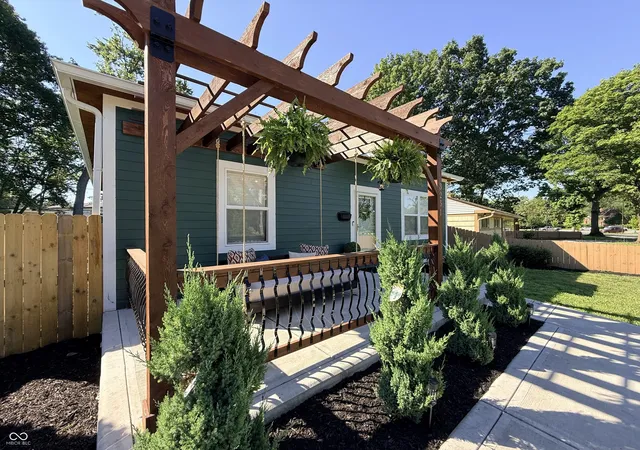 3rd image of 3251 Sutherland Ave, Indianapolis, IN 46205 | MLS# 22108055