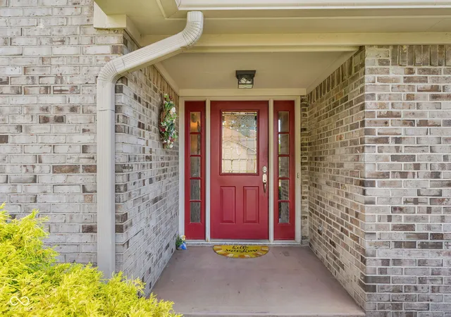 4th image of 2655 Schoolmaster Dr, Plainfield, IN 46168 | MLS# 22108070