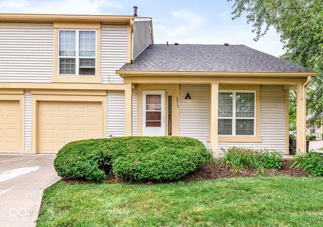Homes for sale in Indianapolis, IN | 2513 Chaseway Court, Indianapolis, IN 46268 | MLS# 22108101