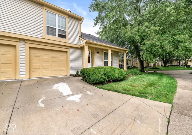 Homes for sale in Indianapolis, IN | 2513 Chaseway Court, Indianapolis, IN 46268 | MLS# 22108101