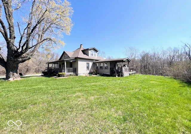 Photo 4 of Sale Pending at 3559 N US Hwy 41, Bloomingdale, IN 47832 | MLS# 22108114 | Listing updated on 2026-10-13