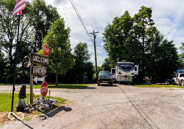 Photo 82 of Single family home for sale at 3559 N Us Hwy 41, Bloomingdale, IN 47832 | MLS# 22108114 | Listing updated on 2026-08-04