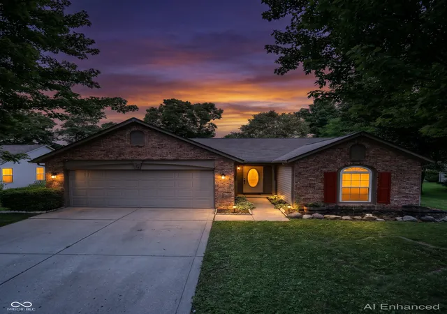 Homes for sale in Fishers, IN | 10702 Ashview Dr, Fishers, IN 46038 | MLS# 22108116