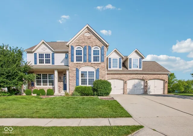 1st image of 946 Glenmore Trl, Brownsburg, IN 46112 | MLS# 22108120