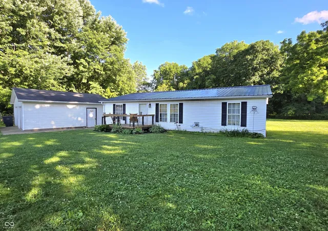 Homes for sale in Connersville, IN | 4543 W Coletrane Hill Rd, Connersville, IN 47331 | MLS# 22108158