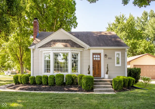 Photo 1 of Sale Pending at 651 E 86th Street, Indianapolis, IN 46240 | MLS# 22108170 | Listing updated on 2026-08-24