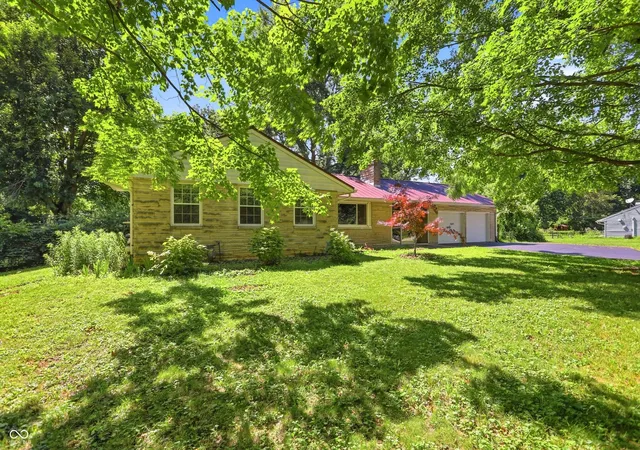 Homes for sale in Indianapolis, IN | 3504 Pinecrest Rd, Indianapolis, IN 46234 | MLS# 22108171