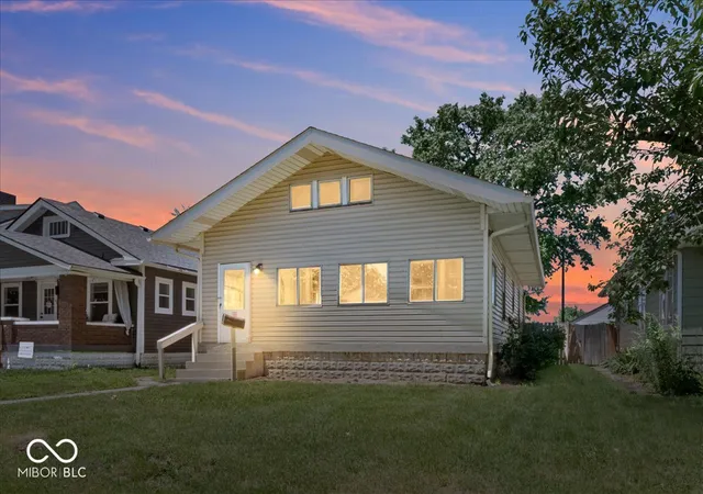 Photo 1 of Single family home for sale at 524 N Bradley Ave, Indianapolis, IN 46201 | MLS# 22108180 | Listing updated on 2026-08-26