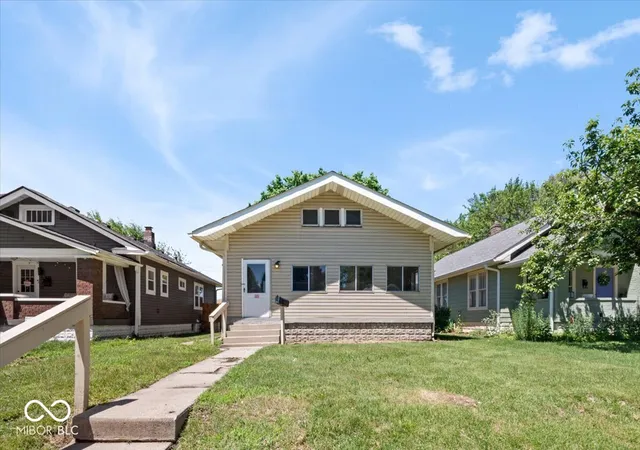 Photo 1 of Single family home for sale at 524 N Bradley Ave, Indianapolis, IN 46201 | MLS# 22108180 | Listing updated on 2026-08-26