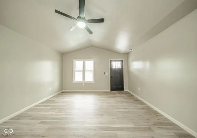 Homes for sale in New Castle, IN | 1601 E Ave, New Castle, IN 47362 | MLS# 22108183