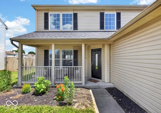 Photo 4 of Single family home for sale at 3837 Bressingham Dr, Indianapolis, IN 46235 | MLS# 22108197 | Listing updated on 2026-09-01