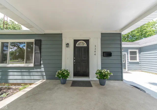 2nd image of 3344 Westenedge Dr, Columbus, IN 47203 | MLS# 22108198