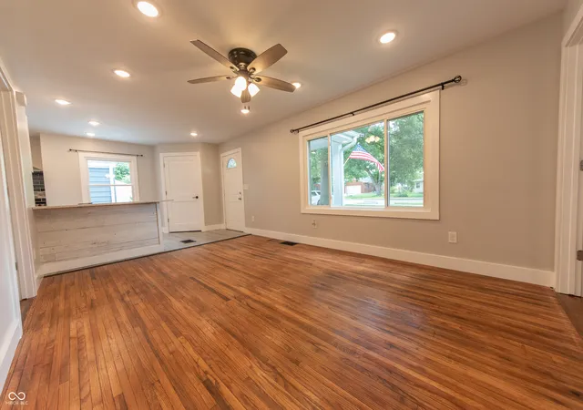 5th image of 3344 Westenedge Dr, Columbus, IN 47203 | MLS# 22108198