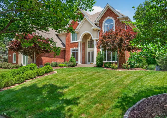Photo 2 of Single family home for sale at 1981 Caledonian Ct, Greenwood, IN 46143 | MLS# 22108207 | Listing updated on 2026-09-23