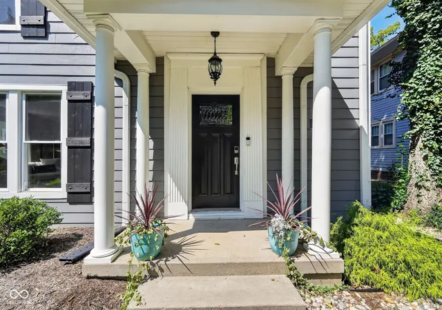 Photo 3 of Sale Pending at 5148 N Park Ave, Indianapolis, IN 46205 | MLS# 22108216 | Listing updated on 2026-09-27