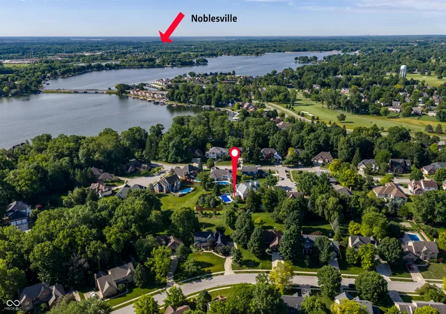 Photo 3 of Single family home for sale at 21185 Bayhill Ct, Noblesville, IN 46062 | MLS# 22108222 | Listing updated on 2026-09-24