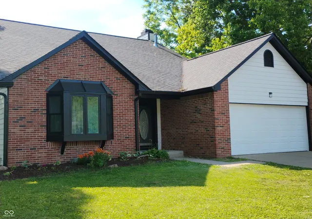 Photo 1 of Single family home for sale at 6706 Oak Lake Dr, Indianapolis, IN 46214 | MLS# 22108227 | Listing updated on 2026-07-04