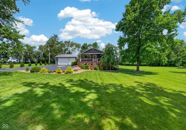 Homes for sale in Trafalgar, IN | 4012 W State Road 135, Trafalgar, IN 46181 | MLS# 22108234