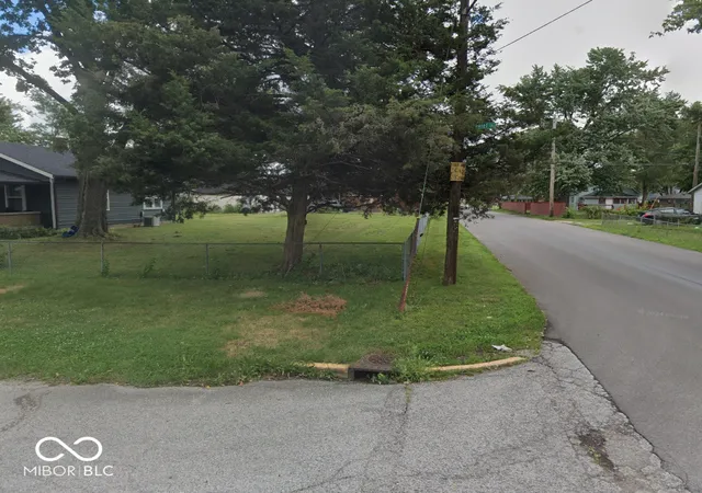 Photo 3 of Sale Pending at 1809 N Goodlet Ave, Indianapolis, IN 46222 | MLS# 22108240 | Listing updated on 2026-09-25
