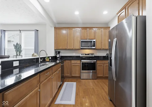 2nd image of 13970 Avalon Blvd, Fishers, IN 46037 | MLS# 22108247