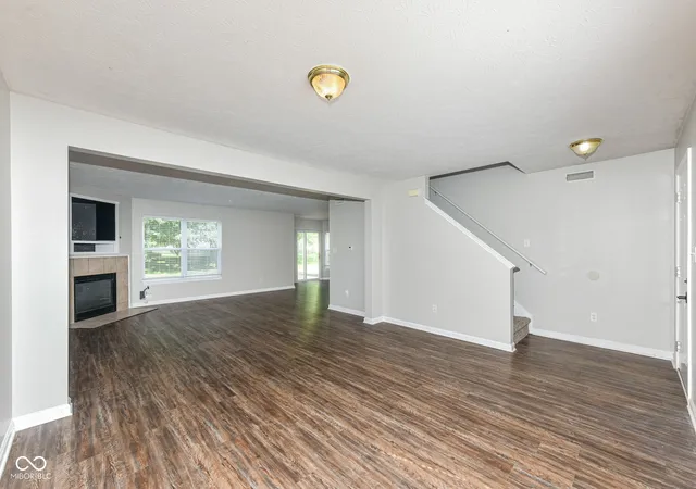 4th image of 11947 Princewood Dr, Fishers, IN 46037 | MLS# 22108287
