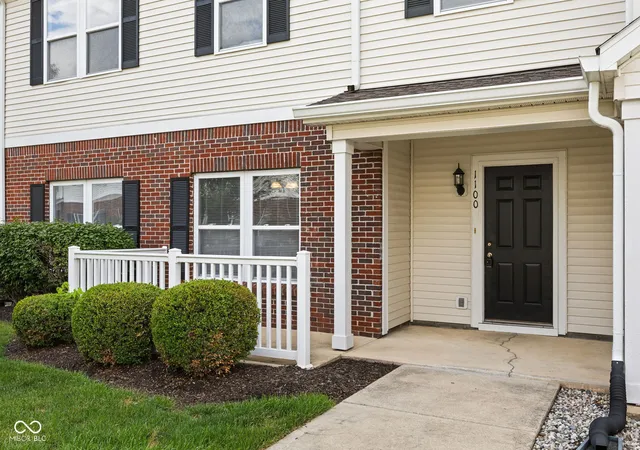 Homes for sale in Fishers, IN | 12175 Bubbling Brook Dr #UNIT 1100, Fishers, IN 46038 | MLS# 22108301