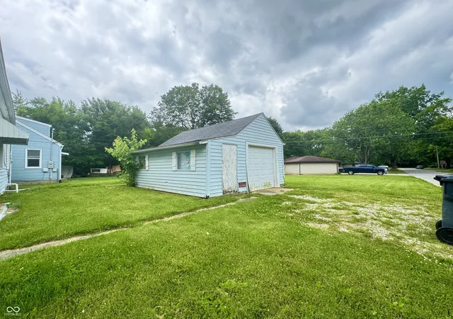 2nd image of 2005 Euclid Dr, Anderson, IN 46011 | MLS# 22108317