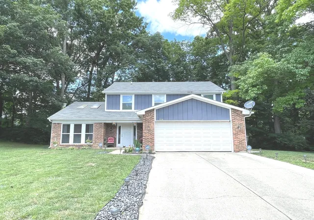 Photo 2 of Single family home for sale at 5514 Freedom Ct, Indianapolis, IN 46254 | MLS# 22108339 | Listing updated on 2026-09-02