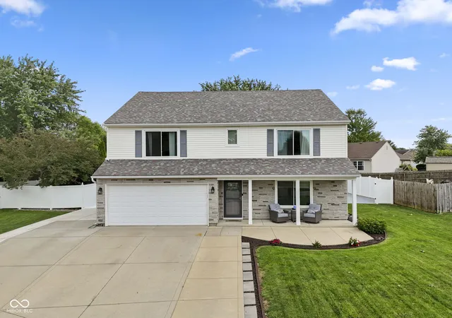 1st image of 435 Lake Shore Ct, Franklin, IN 46131 | MLS# 22108340