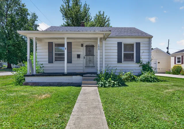 2nd image of 1933 S Market St, Kokomo, IN 46902 | MLS# 22108341