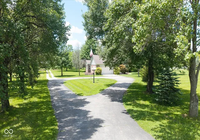 Photo 3 of Single family home for sale at 20821 Anthony Rd, Westfield, IN 46062 | MLS# 22108343 | Listing updated on 2026-10-04