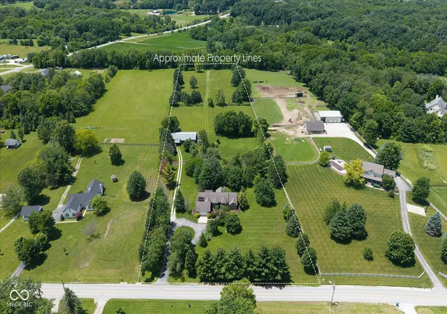 Photo 2 of Single family home for sale at 20821 Anthony Rd, Westfield, IN 46062 | MLS# 22108343 | Listing updated on 2026-10-04